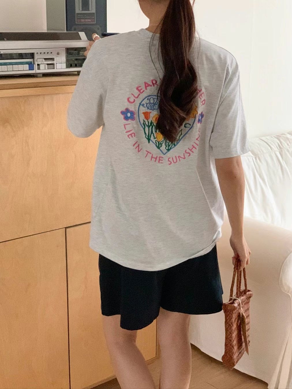 Good vibes tee🌈