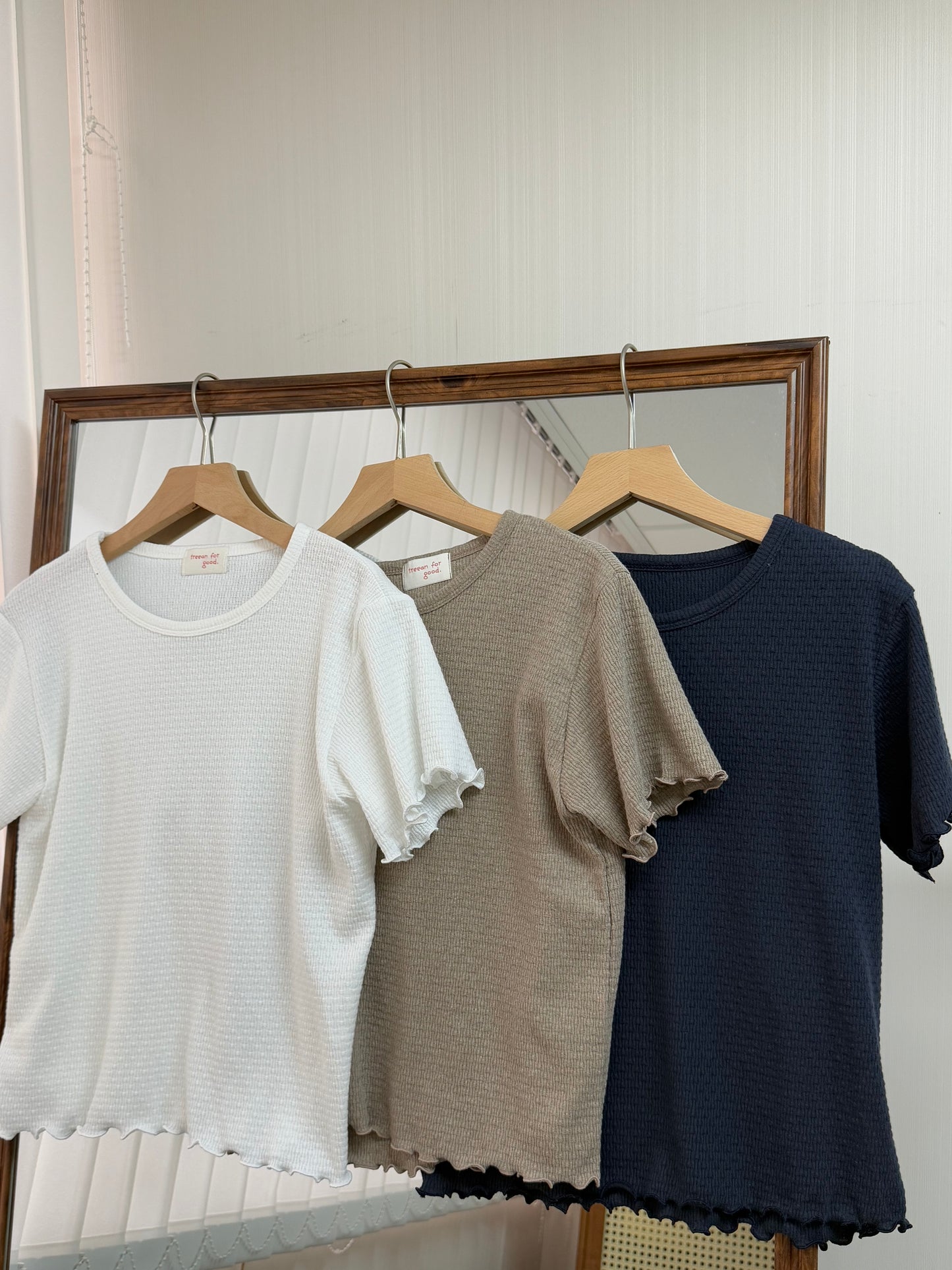 限時set price! Ruffle tee+網紗馬甲