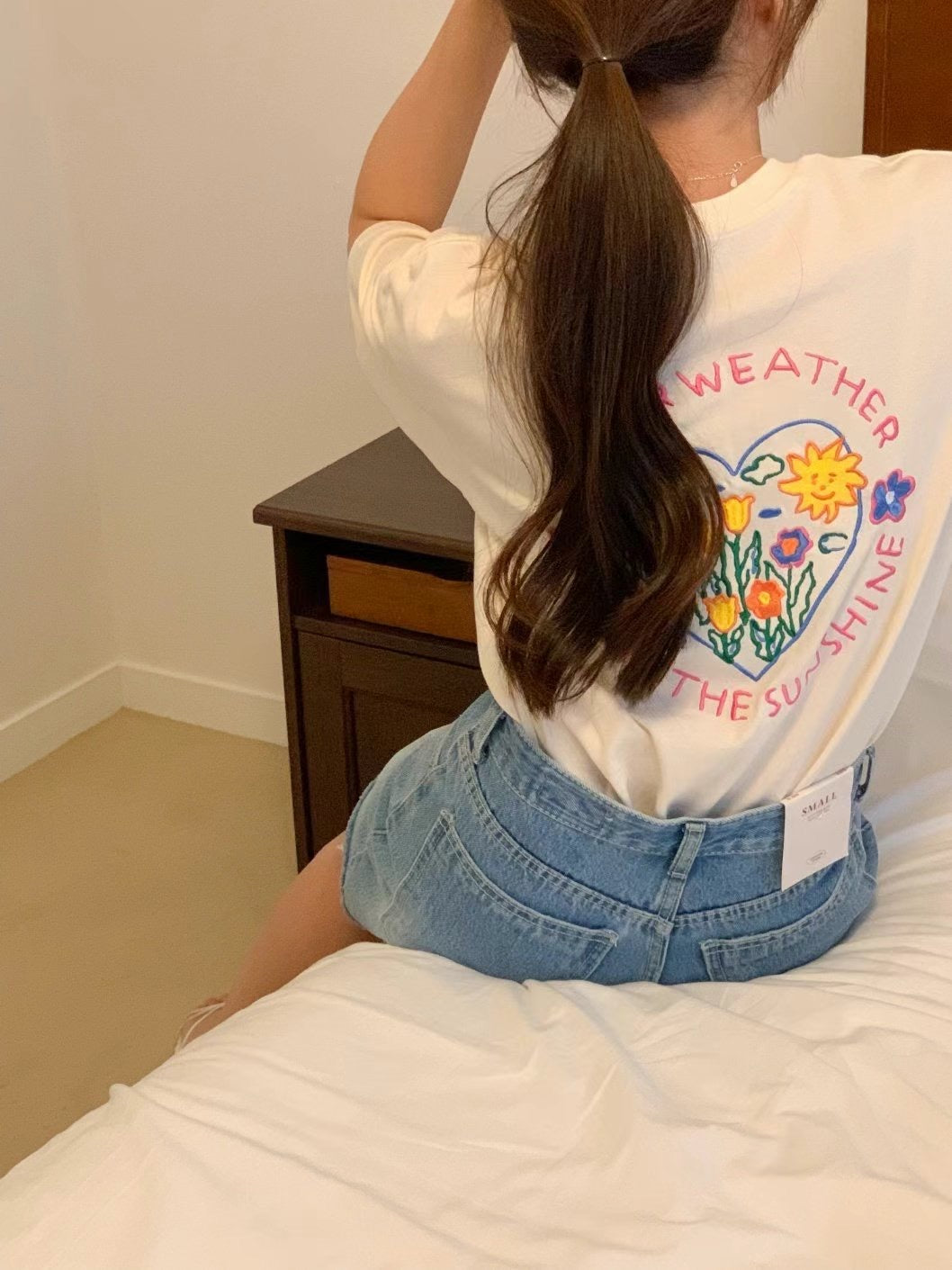 Good vibes tee🌈