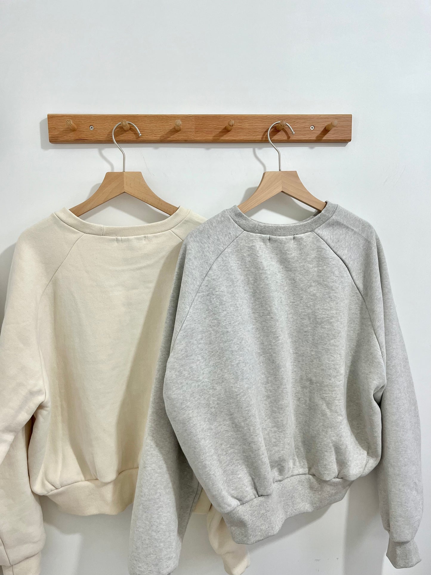 Clean fit! 小金扣sweater